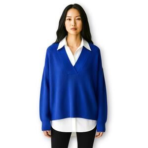 Evereve Women's Royal Blue Ribbed V Neck Sweater Size S Deep V Neckline